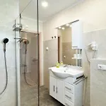 Haus Thea 03, 